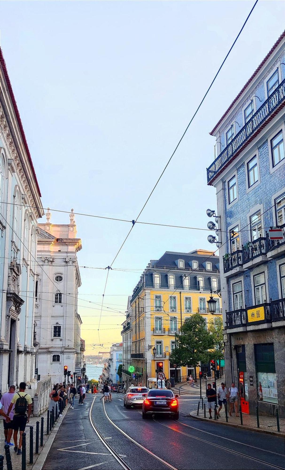 In Lisbon's Bairro Alto In Shared Quarto em Acomodações Particulares *