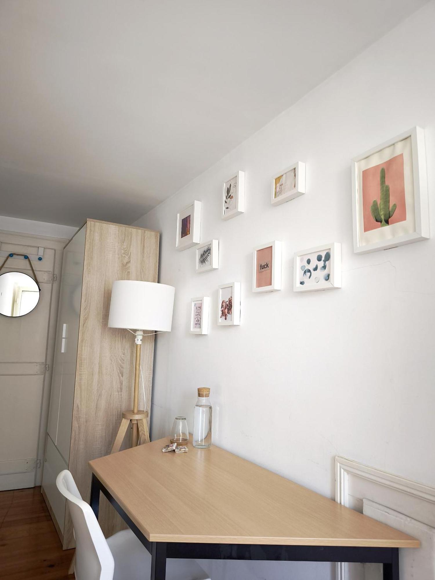 Quarto em Acomodações Particulares In Lisbon's Bairro Alto In Shared